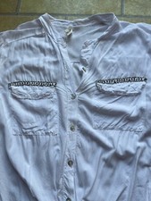 New Collection Italy Bluse Tunika weiß/silber Stickerei L Knöpfe Kellerfalte