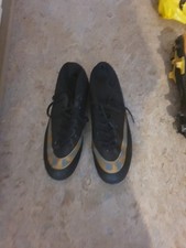 Fußballschuhe NEU Größe 43