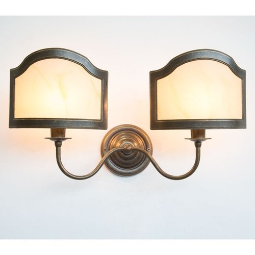Wand zwei lichter - zwei,
