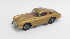 Corgi Toys - James Bond - Aston Martin DB 5 in gold mit Figuren
