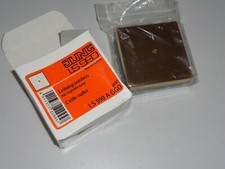 Jung LS990 A GGO Leitungsauslass mit Zugentlastung gold