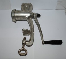 alter kleinerer Fleischwolf