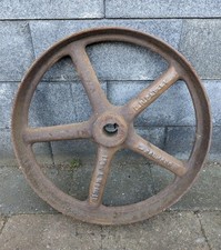 Altes Eisenrad Welle