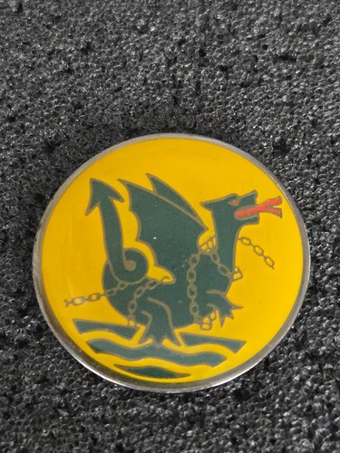 Drachen ketten - in, ➔