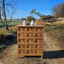 Apothekenschrank