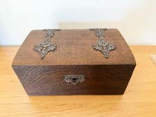 Hübsche alte Holzdose Holzschatulle Schmuckschatulle Dose mit schönen Beschlägen