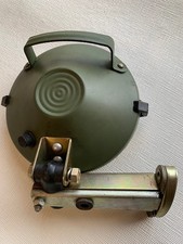 Suchscheinwerfer NVA-Grün mit