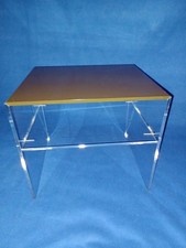 Beistelltisch aus Acrylglas -