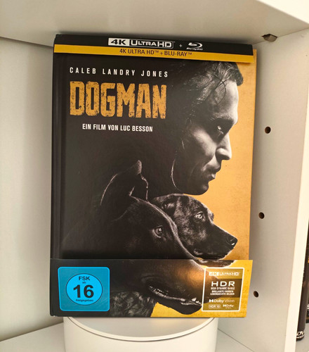 Capelight pictures dogman - pictures,