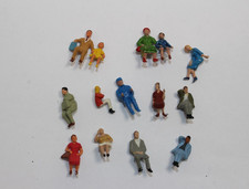 hf1478, Alte Preiser/MERTEN 12 tlg. interessante Figuren Sitzende TOP H0 1:87