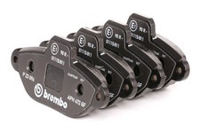 BREMBO Bremsbeläge Satz Vorne