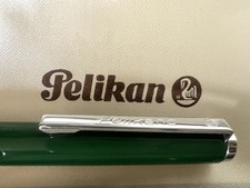 Pelikano Green Fountain Pen F