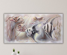 Skalare unter Lotusblättern