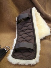 Schöner Lammfell Gurtschoner