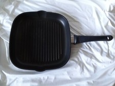 Bratpfanne Pfanne mit Beschichtung viereckig mit Ausguss 24 cm ø Schulte Ufer