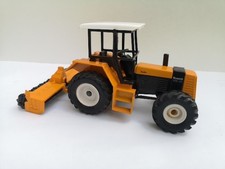 Siku farmer 32 renault - 1,