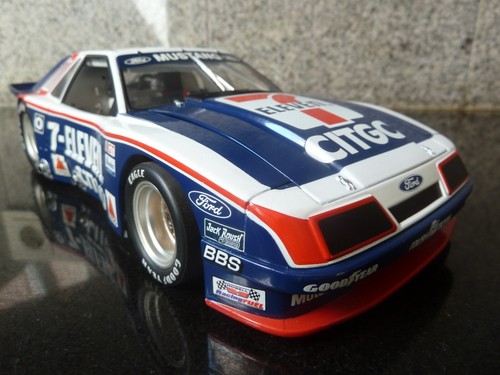 Gmp ford mustang bruce - 1:18,