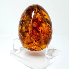 Massives Naturbernstein-Ei