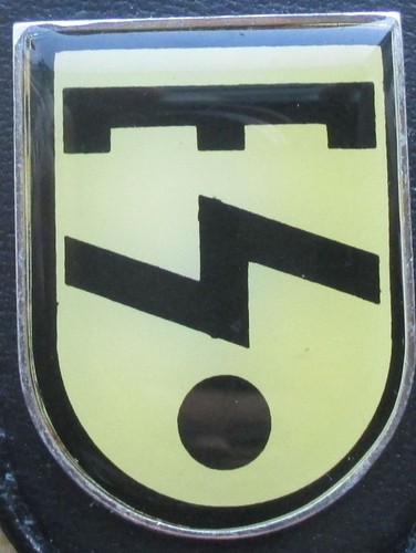 Brustanhänger