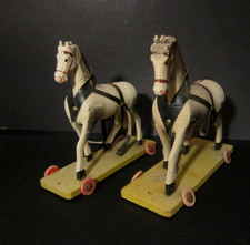 2 x antikes Spielzeug Pferd