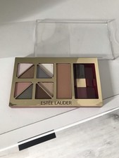 Estée Lauder „ Deluxe