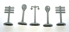 Plastik  N Modelleisenbahn Zubehör Konvolut Bahnsteiguhr Telegraphenmast Laterne