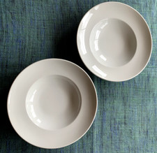 2 große weiße Thomas