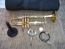 sehr schöne Trompete "Kühnl & Hoyer", mit Tasche, Mundstück, Zubehör