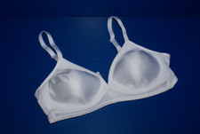 TRIUMPH Soft Sensation Mod. Barlette Shirt BH weiß Gr. 75 / C NEU