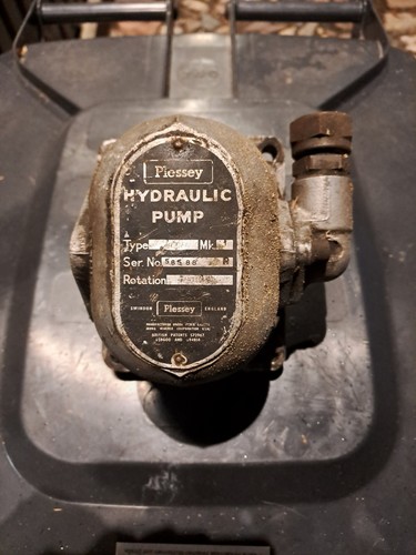 Plessey hydraulic pump - pump, lanz