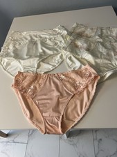 Triumph Slip Desire 5 Stück. Gr.46 mit Spitze, Neu !
