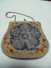 wunderschöne TASCHE mit feinster Petit Point Stickerei, Lupenstickerei