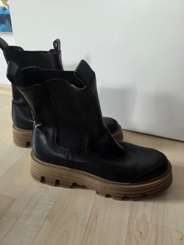Boots kennel und schmenger - kennel,