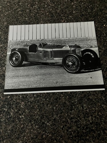 Glossy photo of - 8, x