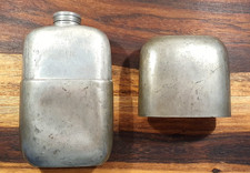 Zinn-Flasche, Flachmann, um