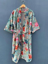 Indisch Grün Blumenmuster