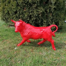 Spanischer stier pablo - spanischer, roter