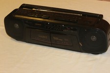 RADIORECORDER UNIVERSUM-DEFEKT