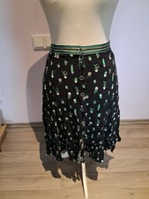 EDC BY ESPRIT ROCK GR 40---