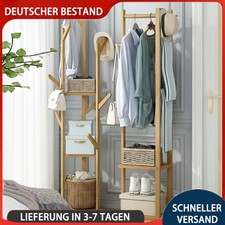 Bodenregal mit stabilem Sockel