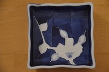 Kleine Schale aus Porzellan 