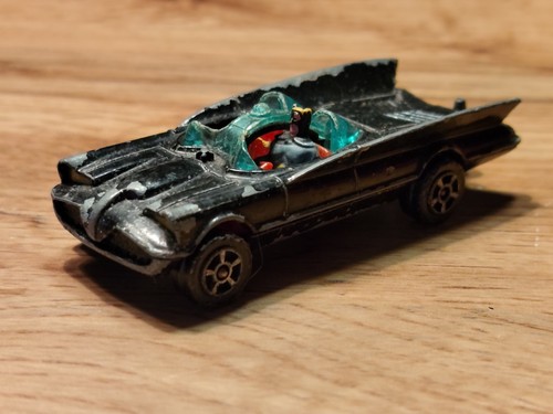 Corgi toys 267 batmobile - corgi,