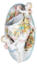 Wandfigur Porzellan mit 2 Engeln Frankreich Ende 19. Jahr.