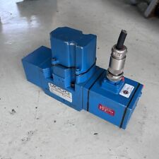 1x Moog D661-1705 D60HAAMENSAO Hydraulikventil Spritzgussmaschine