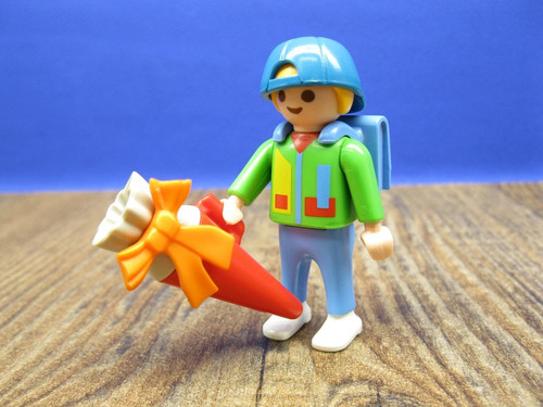 Junge mit ranzen schultüte - mit,
