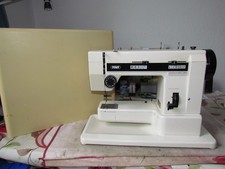 Nähmaschine PFAFF 801 Bitte
