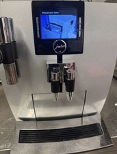 JURA IMPRESSA J9.3 One Touch 3,5 Zoll TFT Kaffeevollautomat - Brillantsilber