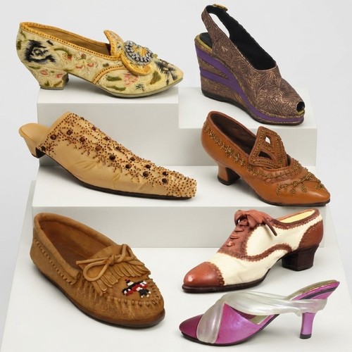 Just the right shoe raine - the,