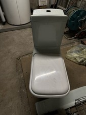 Stand WC mit Deckel und Spülkasten | Ideal Tonca