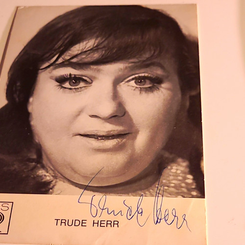 Trude herr signierte - trude,